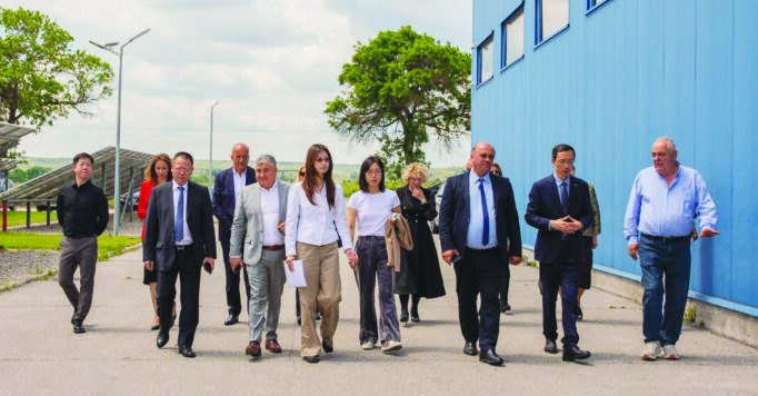 Vizita De Lu Ru A Ambasadorului Chinei In Romania Chen Feng La Dragsani 21 05 2026 00